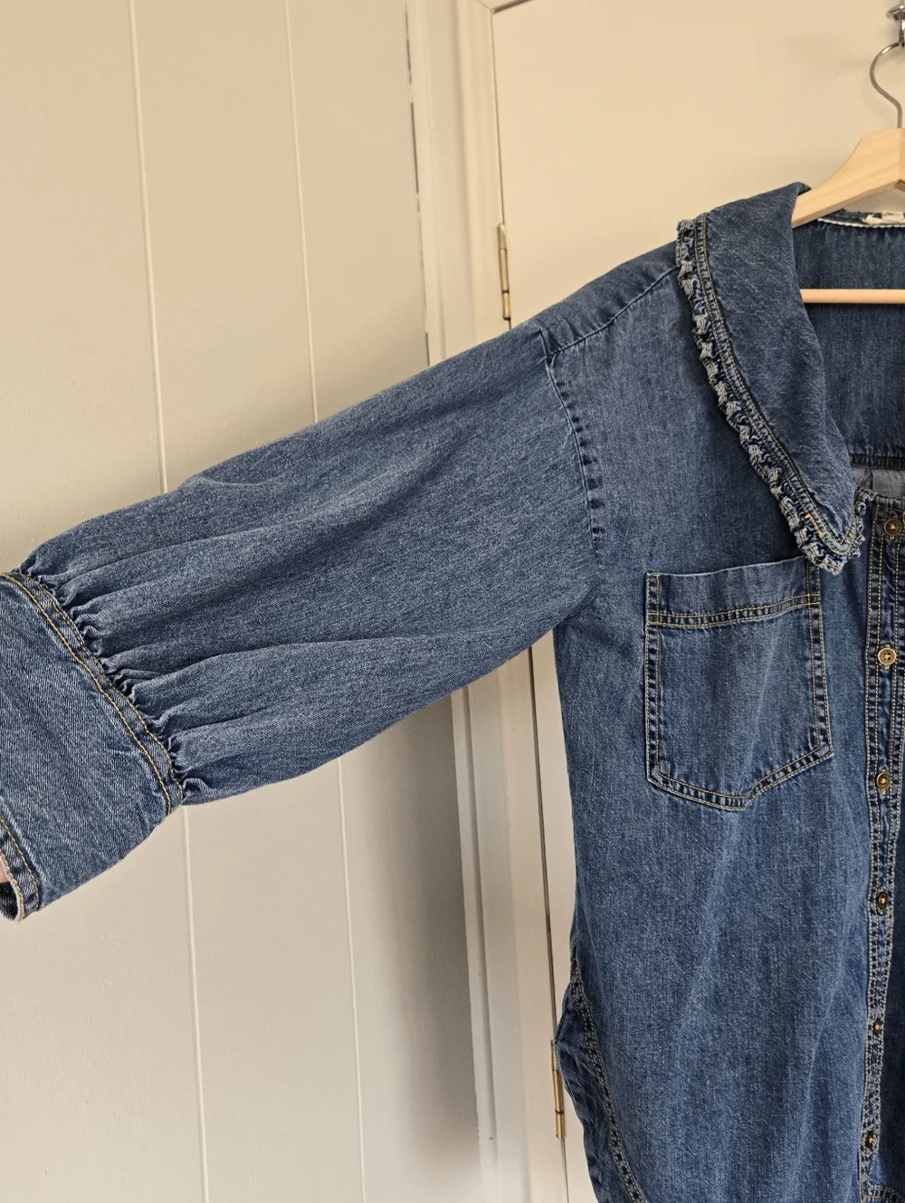 Pilcro Denim Button-Up Shirt with Frilly Prairie Collar Women's L - Picture 3 of 12